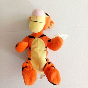 Mattel Disney Tigger from Winnie the Pooh plus collectible